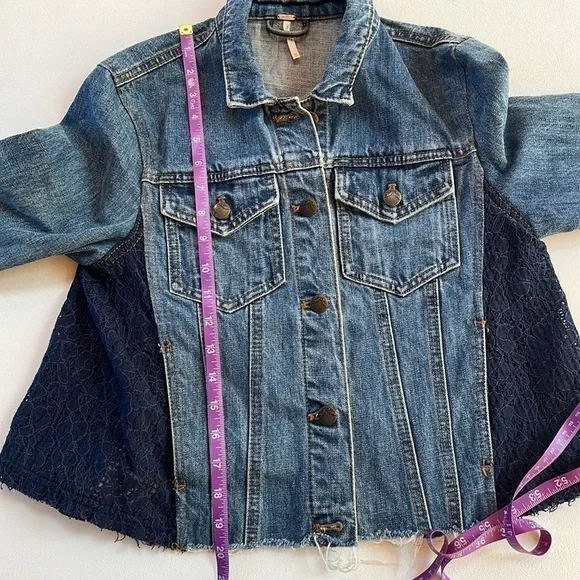 Free People Women's Lace panel Cropped Denim‎ Jacket Blue casual everyday XS - Picture 5 of 7